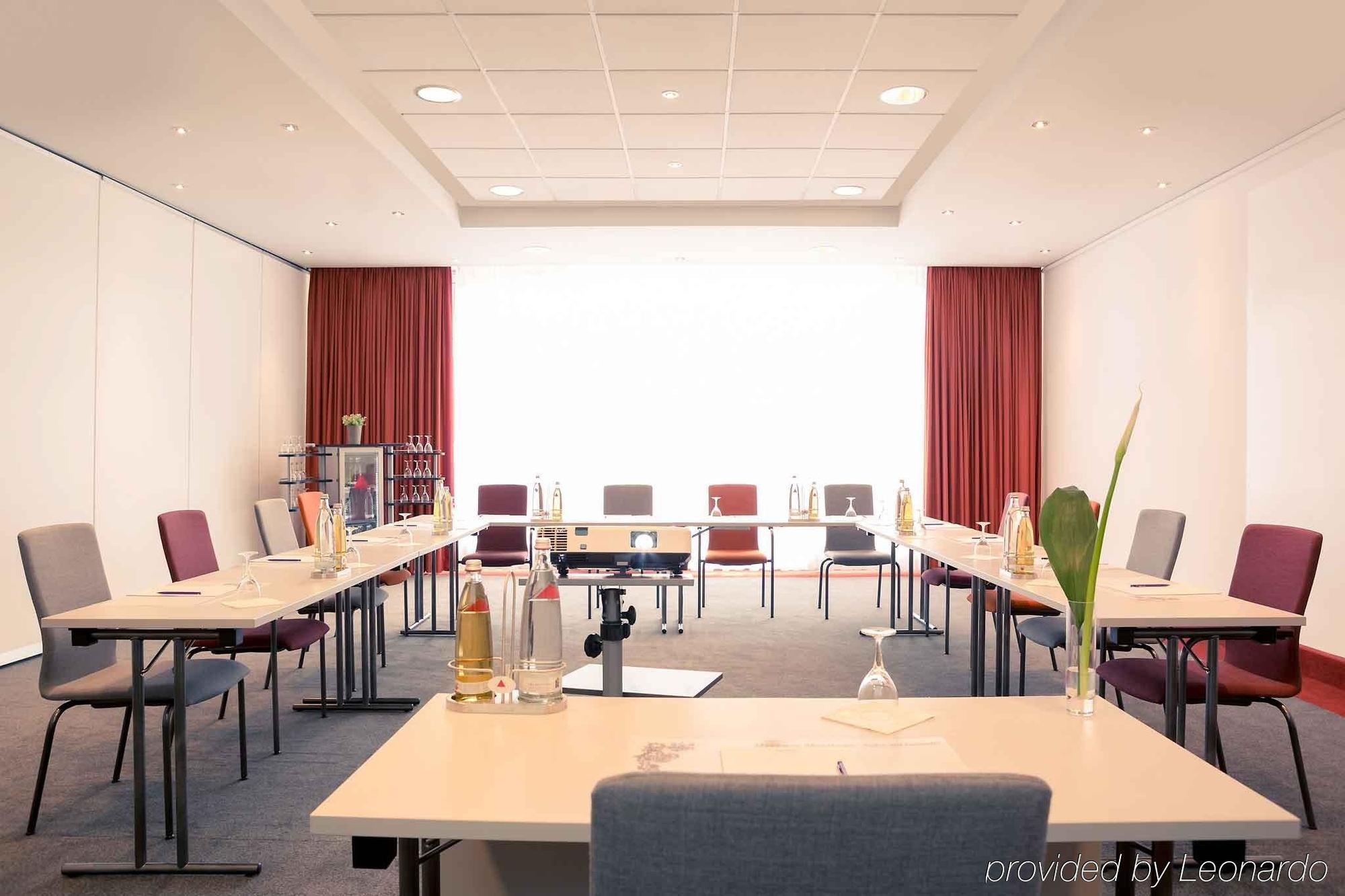 Hotel Mercure Airport Messe 4*