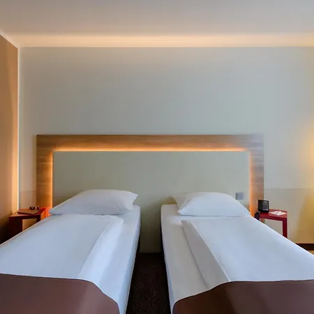 Mercure Hotel Stuttgart Airport Messe Exterior foto